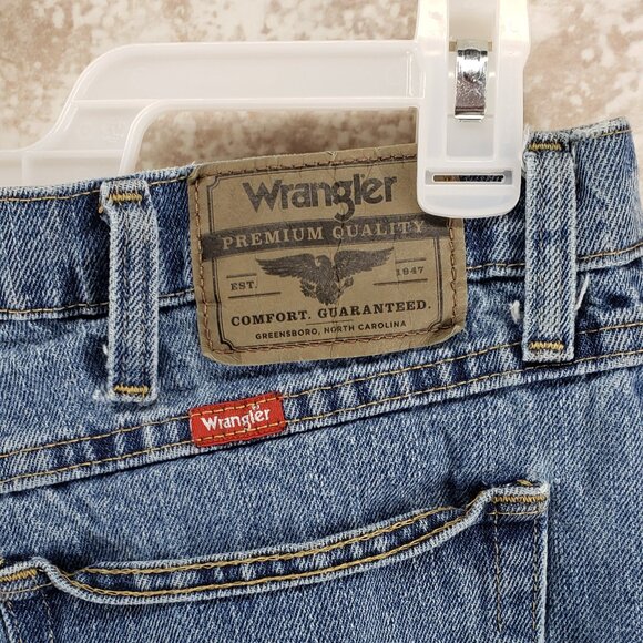 Classic Mid Rise Regular Fit Straight Leg Jeans Mens Size 36 X 32 Wrangler - Picture 3 of 12